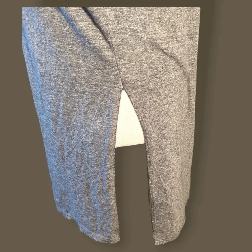 NEW! n:Philanthropy T-shirt w/side slits - Picture 6 of 13